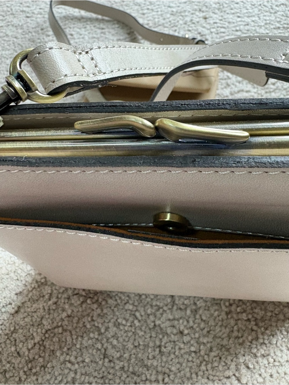 Patricia Nash Cream Embossed Floral Leather Crossbody with Chain Accent - Picture 5 of 9